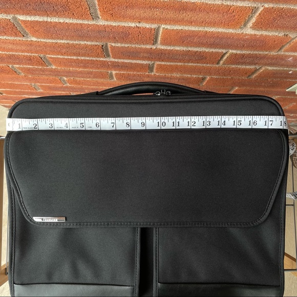 Delsey Black Laptop Office Messenger Bag with Pockets - Picture 14 of 16